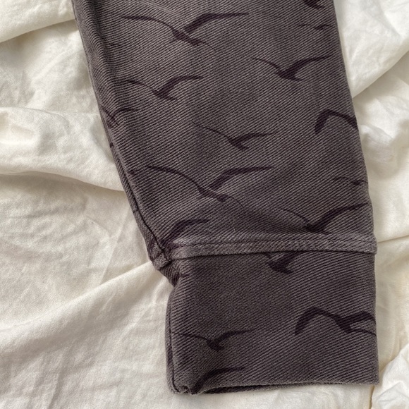 Threads 4 Thought Seagull Breathable Sweater Small - Picture 3 of 6